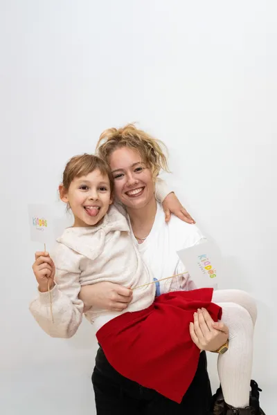 Igranje s djetetom na vjenčanju